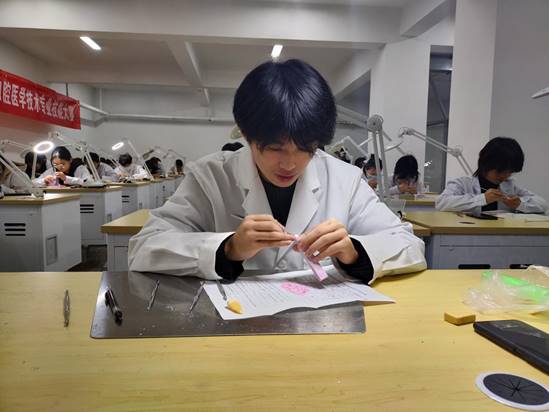 说明: 26622072313263068